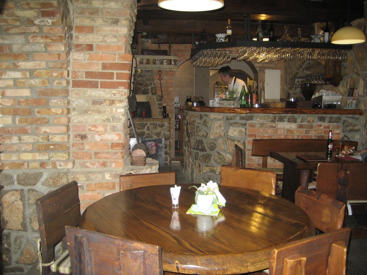 Luksuzne Sobe Luce Panzió Vrbnik Kültér fotó